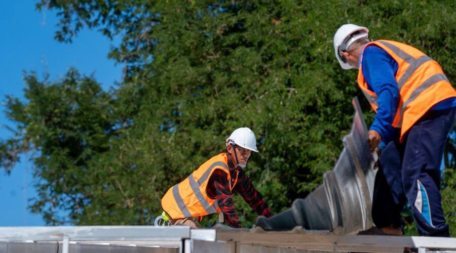 Professional residential roofers in Endicott, WA